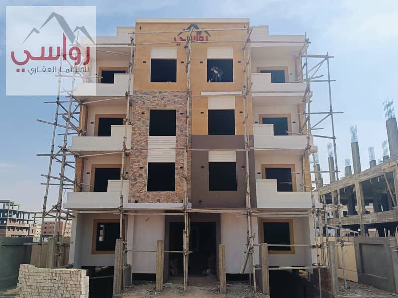 Apartment of 128 sqm for sale with a garden of 63 sqm and a private entrance in Bayt Al-Watan, south of Suez, directly on the view zone. Construction work is ongoing. - Widok 2