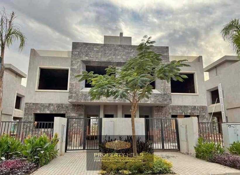 Own a villa at a bargain price next to Mivida and the American University in the heart of New Cairo. - Widok 5