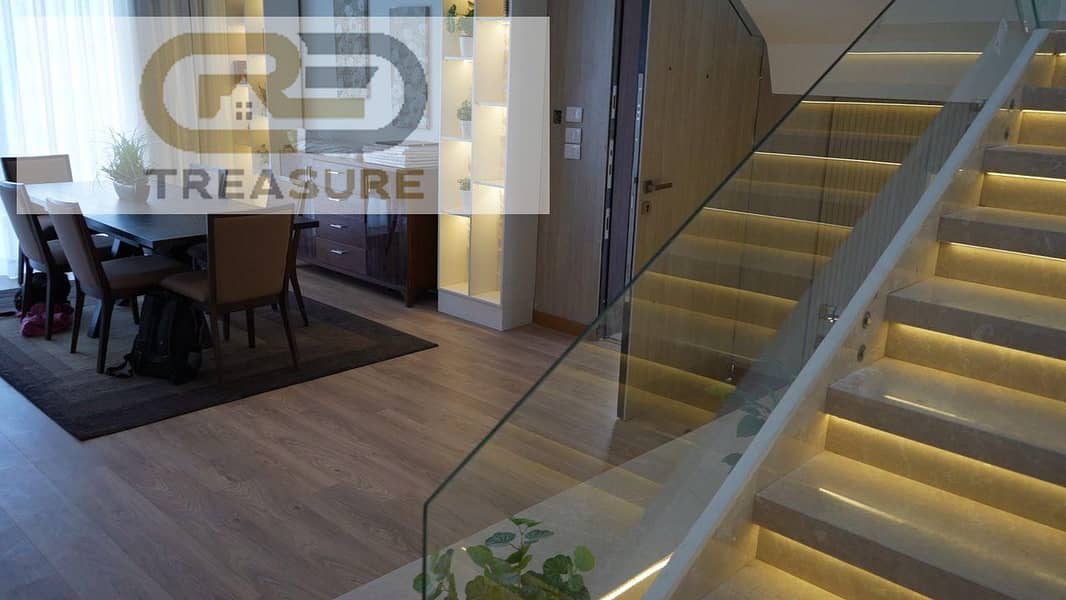 Penthouse with pool for sale in Lake View Residence - new cairo - Widok 5