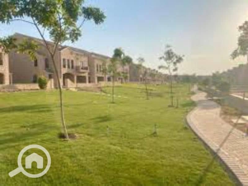 Apartment for sale in the best location in Green Square Compound - Aanzicht 5