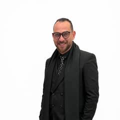 Eslam singer