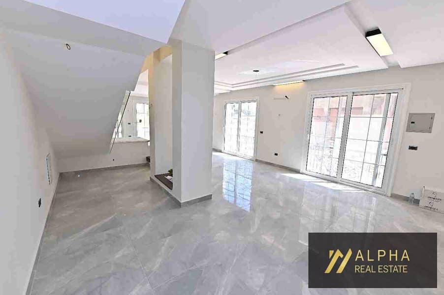 Twin House for Rent in Layan featuring owner finishing with kitchen and air conditioning in a prime location within a prestigious community offering privacy and comfort close to all services - Więcej