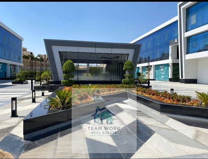 Office for rent opposite Capital Business Park and Park Street, fully finished with air conditioning, prime location in the heart of Sheikh Zayed City - Ansicht 2