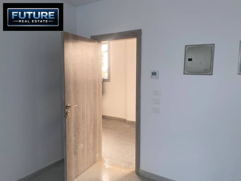 Office or clinic 39 m in Kernel Business Hub Mall in New Cairo, Fifth Settlement - Mehr