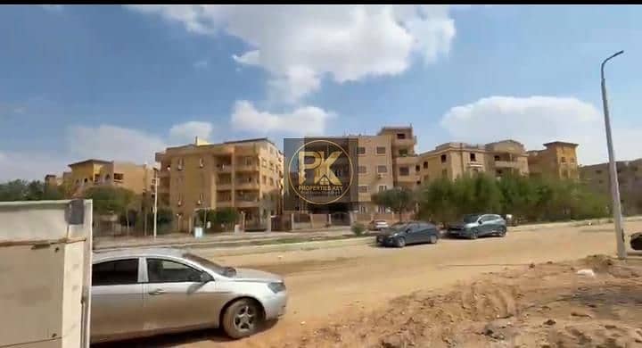 Directly on main Al Majd Street, 9th District - one of Obour’s most premium areas. Adjacent to Newcastle International School. 5 minutes from Cairo – pohled 4