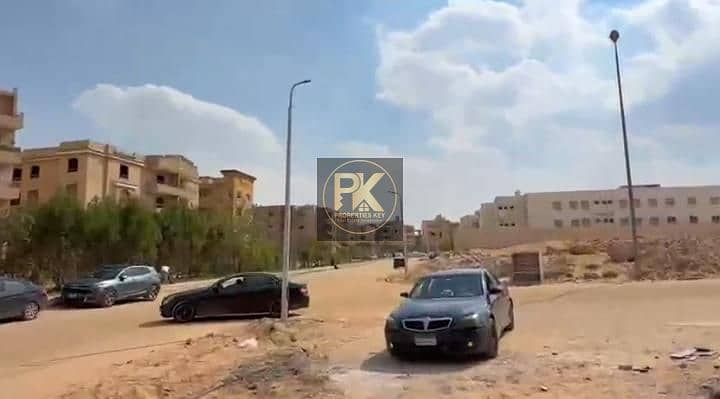 Directly on main Al Majd Street, 9th District - one of Obour’s most premium areas. Adjacent to Newcastle International School. 5 minutes from Cairo – další