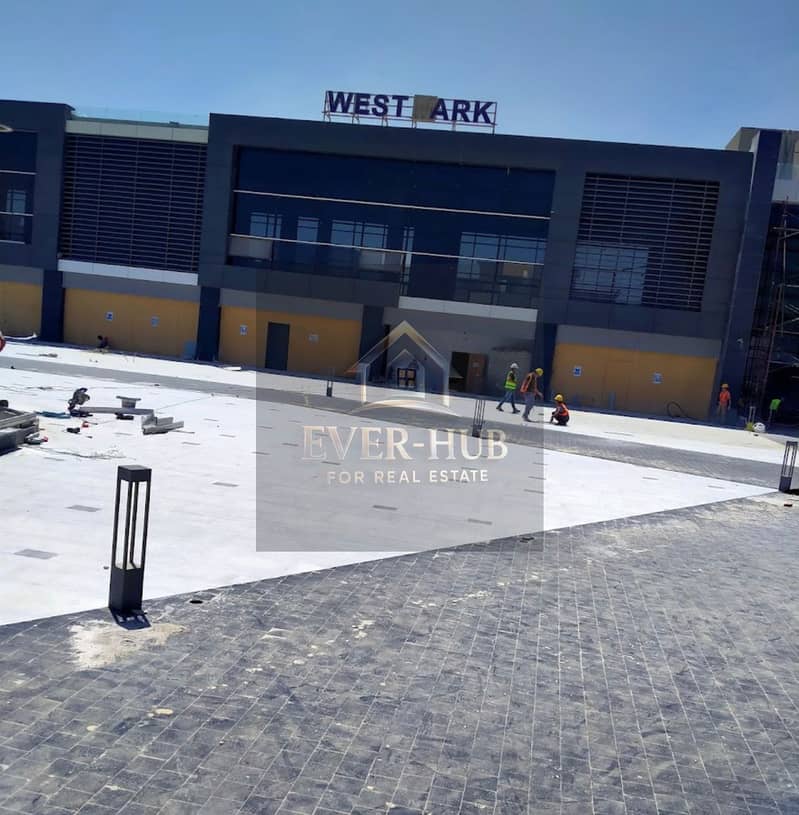 Ground floor commercial space directly on the main road in Sheikh Zayed Mall, Westmark, with a 10% down payment and the rest in installments. – pohled 5