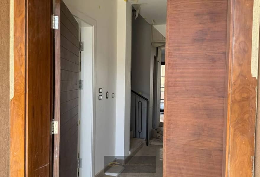 Fully Furnished Twin House for Sale at a Competitive Price with Flexible Payment Plan in Sheikh Zayed inside Village West by Dorra – - Widok 6