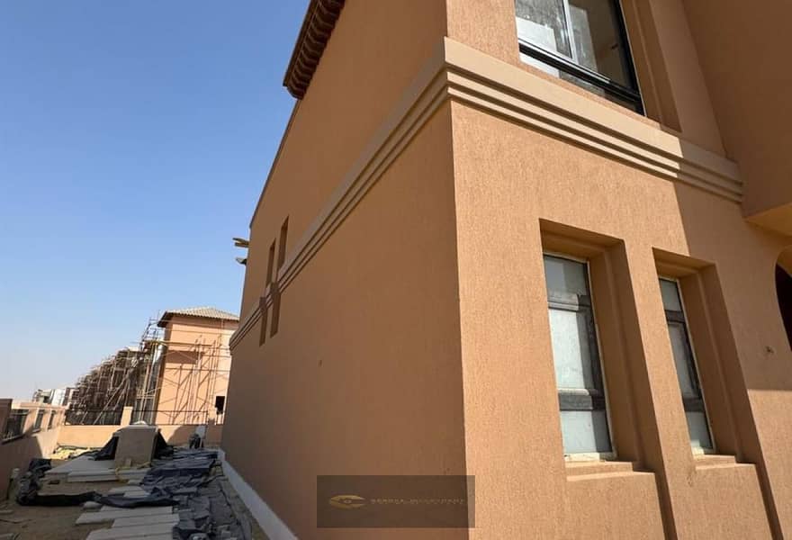 Fully Furnished Twin House for Sale at a Competitive Price with Flexible Payment Plan in Sheikh Zayed inside Village West by Dorra – - Więcej