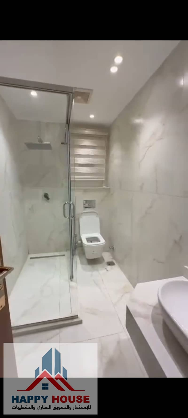 8 1001066833. jpg