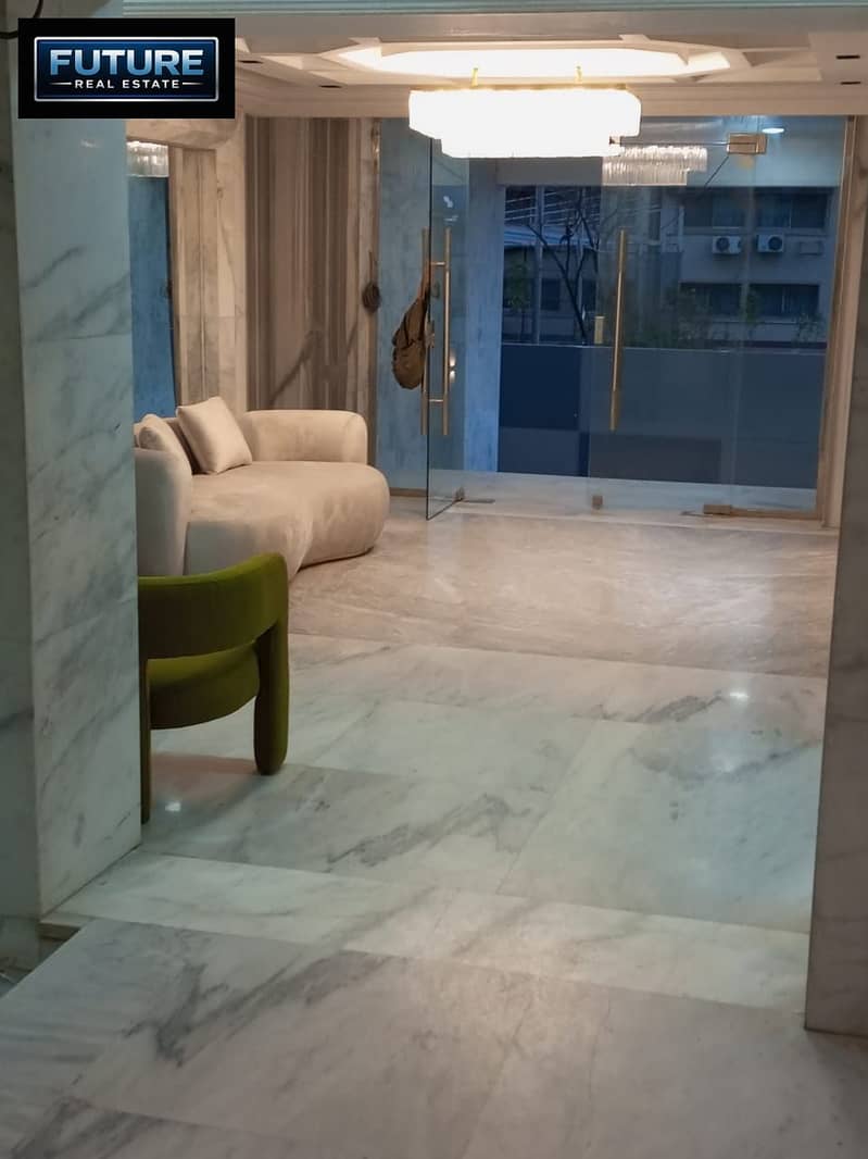 135 m apartment in Crystal Plaza compound on the Maadi Ring Road, in front of the New Sporting Club, Wadi Degla Club, and Katameya Club. - Ansicht 3