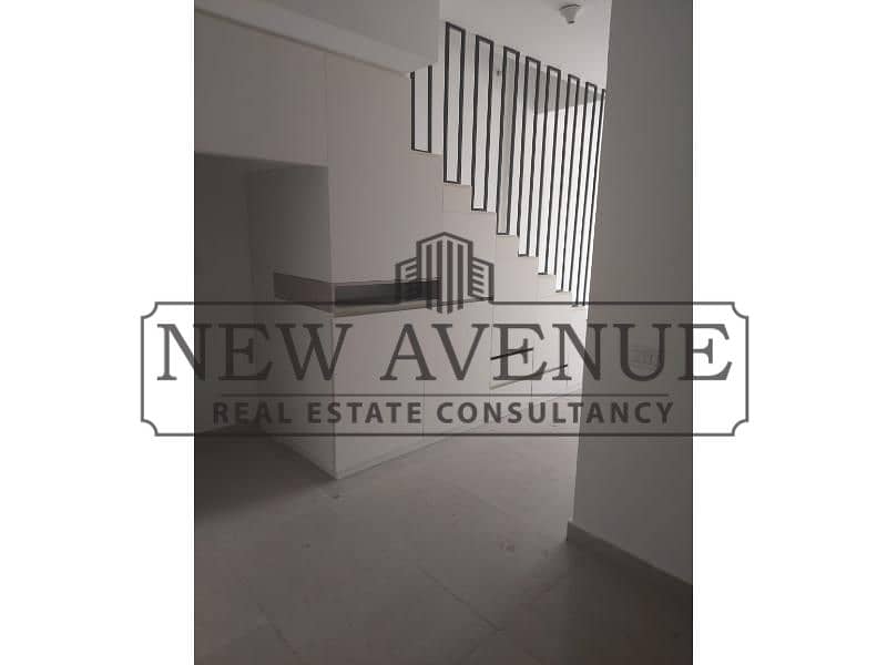 Delivered Fully finished Club Chalet includes AC's and kitchen cabinets with wide landscape view in a very prime location for sale in Mountain View I - Widok 5