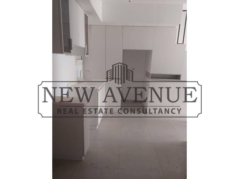 Delivered Fully finished Club Chalet includes AC's and kitchen cabinets with wide landscape view in a very prime location for sale in Mountain View I - Więcej