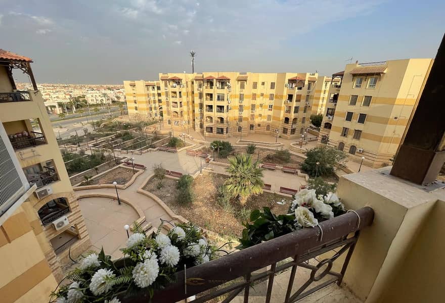 Apartment for sale in one of the best locations in Sheikh Zayed _ Housing Area | 167 meters with modern finishing and an open view - Więcej