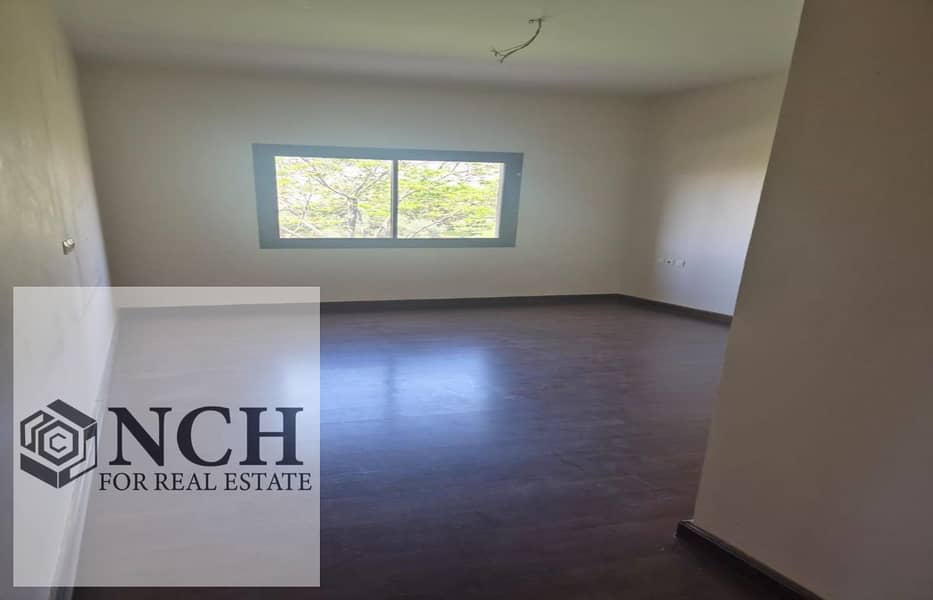 Villa for Sale in Mivida – Garden View & Prime Location – pohled 5