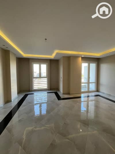 3 Bedroom Flat for Sale in Sheikh Zayed, Giza - 1. jpeg