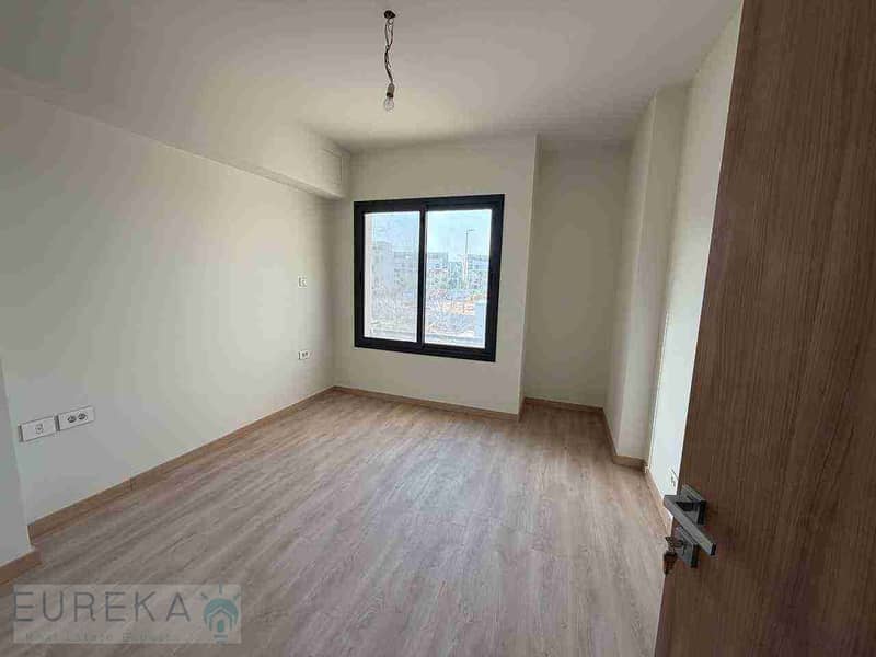 Ground duplex with garden corner for sale in Al Burouj area, ready for immediate occupancy, fully finished, at a very special price – další