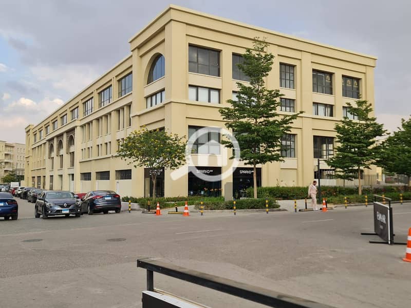 office for sale in Mivida semi finished - the place - new cairo - direct on 90 street - Fifth Settlement – pohled 3