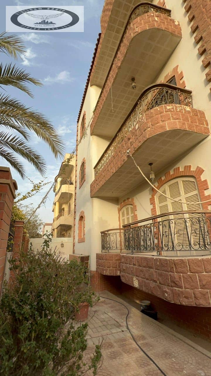 Furnished villa for rent in New Cairo, Fifth Settlement, Fourth District, near the courthouse and Al-Hamd Mosque. Prime location. Super Lux finishing. – pohled 4