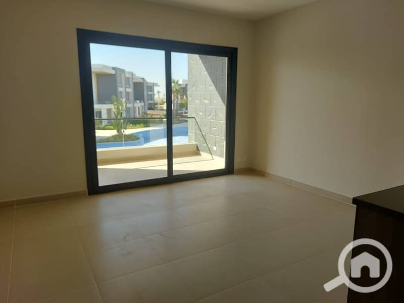 Chalet for sale, immediate delivery in Azha Ain Sokhna (Resale) - Więcej
