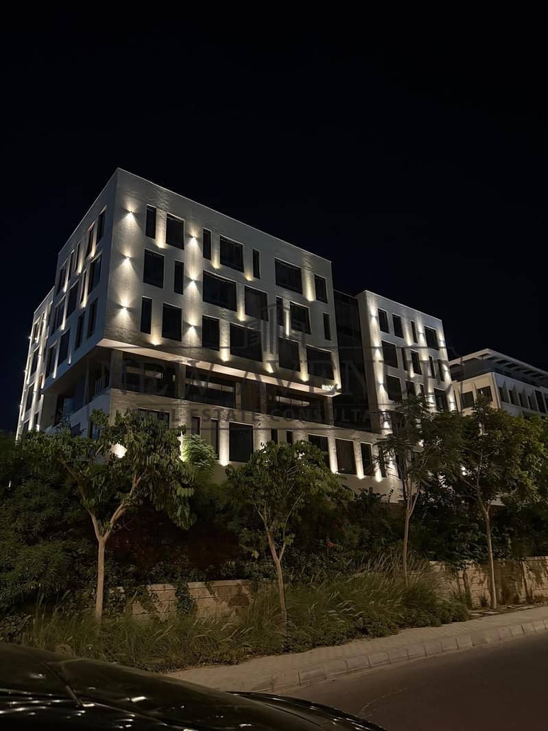Unique OFFICE with terrace sale at district 5 New Cairo - Ansicht 6