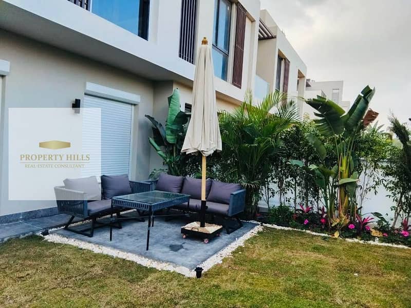 The lowest price for a villa in Sodic East with a significant discount and at a special price and layout, with an open view of green spaces and a large private garden. - Ansicht 3