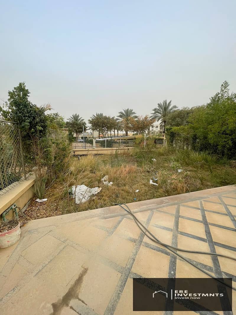 Twin house villa for sale at the lowest price and very prime location in Up Town Cairo Compound Emaar - Widok 4