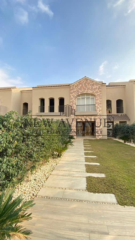 Resale Townhouse Middle Delivered Landscape View with Very Good Price at L'avenir Mostaqbal City - Ansicht 3