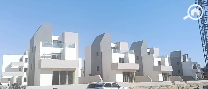 3 Bedroom Townhouse for Sale in Sheikh Zayed, Giza - WhatsApp Image 2026-05-10 at 4.07. 02 PM (3). jpeg 3 Bedroom Townhouse for Sale in Sheikh Zayed, Giza - WhatsApp Image 2026-05-10 at 4.07. 02 PM (3). jpeg