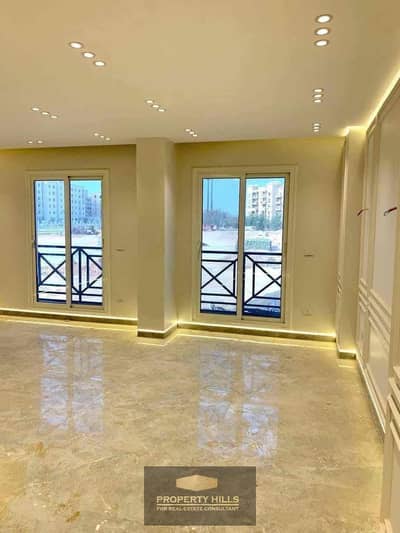 شقة 3 غرف نوم للبيع في 6 أكتوبر، الجيزة - 010b6f2d-a8d2-4851-a665-765771700566. jpg