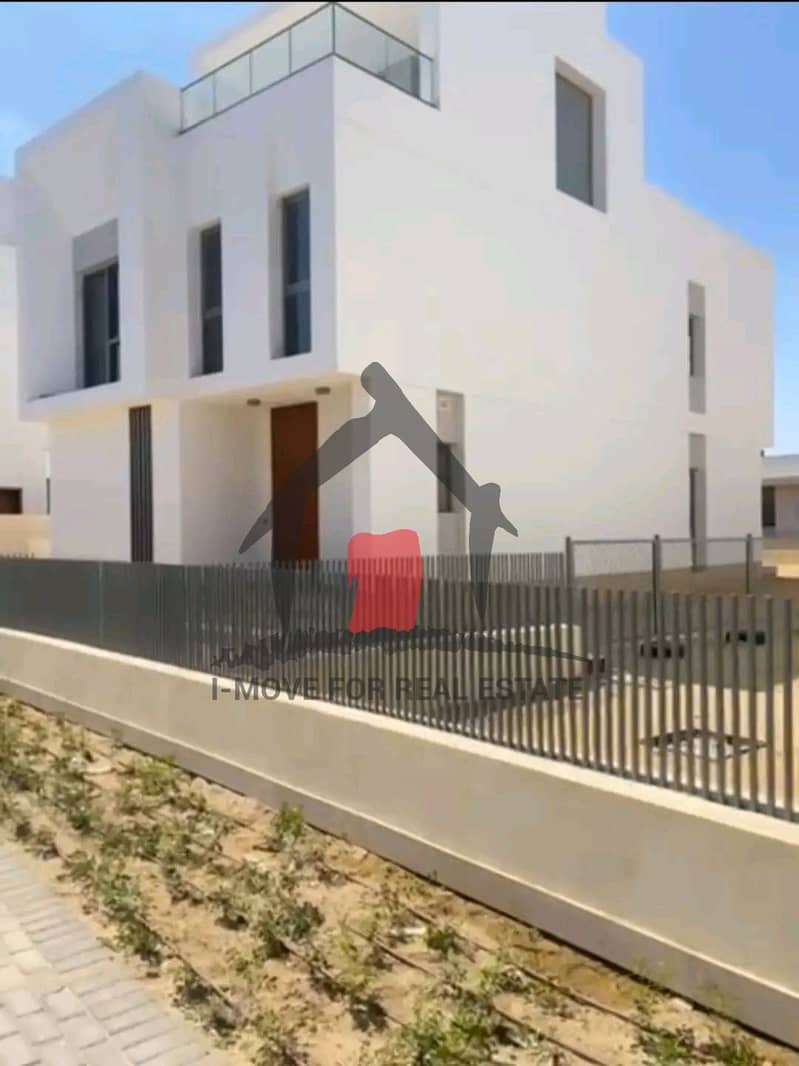 lowest price ready to move villa 288 sqm for sale in cairo gate emaar - Widok 3