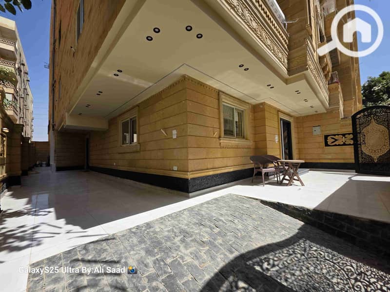 Ground floor villa for sale in Hadayek Al Ahram, 260 meters facade, area S, steps to the old third gate, excellent location, very elegant building. - Widok 2
