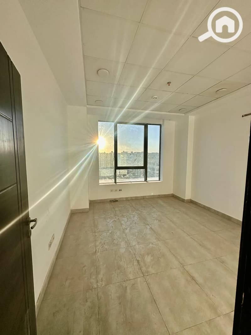 Clinic 46 Sqm For Sale Park Yard Mall Fully Finished Ready To Move 6 October - Vista 3