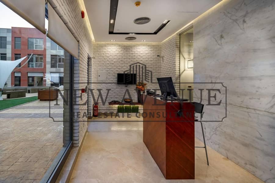 Office Duplex Fully Finished For Sale at Sheikh Zayed Courtyard - Ansicht 6