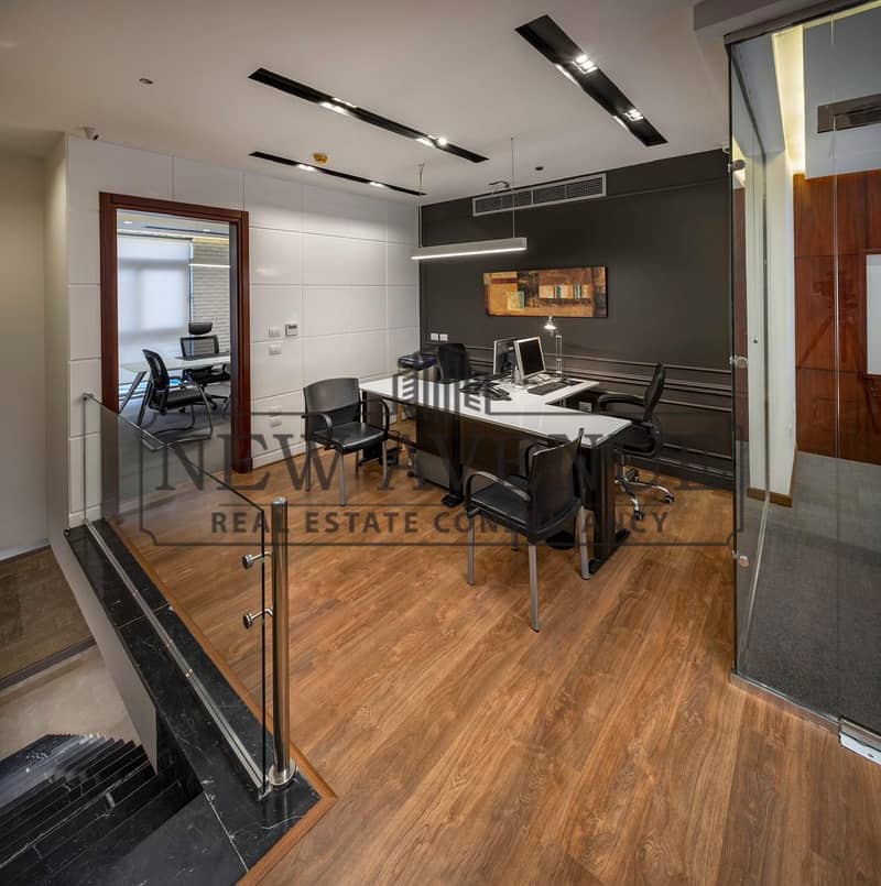 Office Duplex Fully Finished For Sale at Sheikh Zayed Courtyard - Ansicht 4
