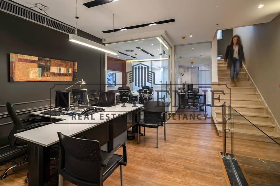 Office Duplex Fully Finished For Sale at Sheikh Zayed Courtyard - Ansicht 2