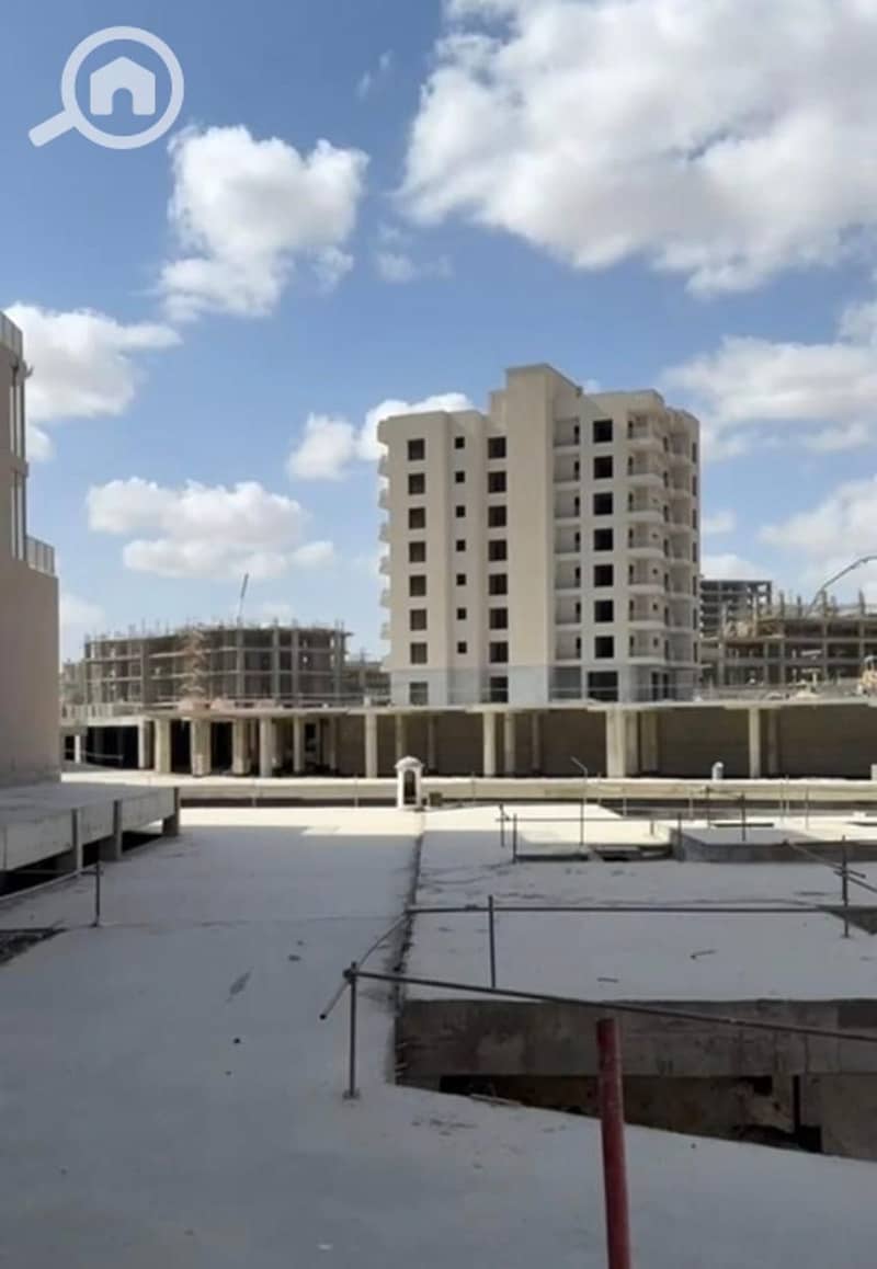 Service apartment by CROWN PLAZA for sale in 205 Zayed with installment - Mehr