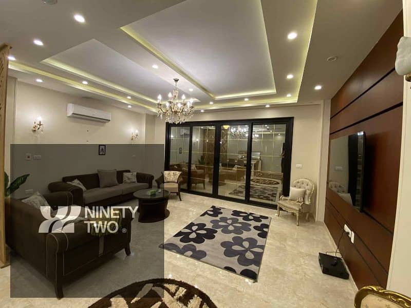 Fully Furnished 4BR View Pool in Midtown New Cairo - Ansicht 5
