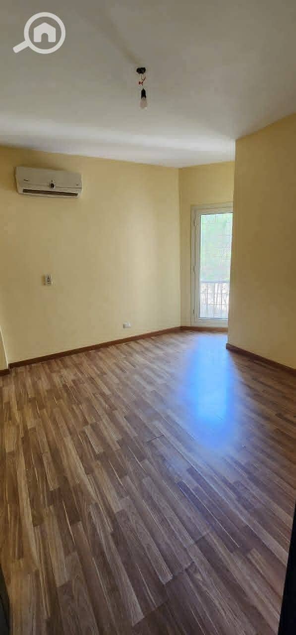 2 18. jpeg