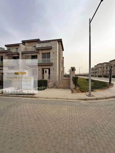 4 Bedroom Villa for Sale in New Capital City, Cairo - 662305177_2394857887603538_1474509433538026661_n. jpg