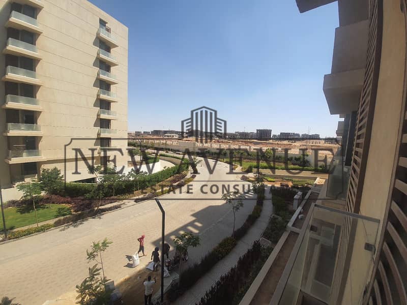 Delivered Apartment 3 Bedrooms 3 Bathrooms Overlooking landscape in lL Bosco New Capital - Ansicht 6