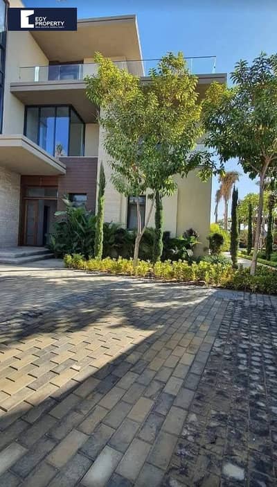5 Bedroom Villa for Sale in New Cairo, Cairo - 534826004_2266243340465418_8237954308035997441_n. jpg