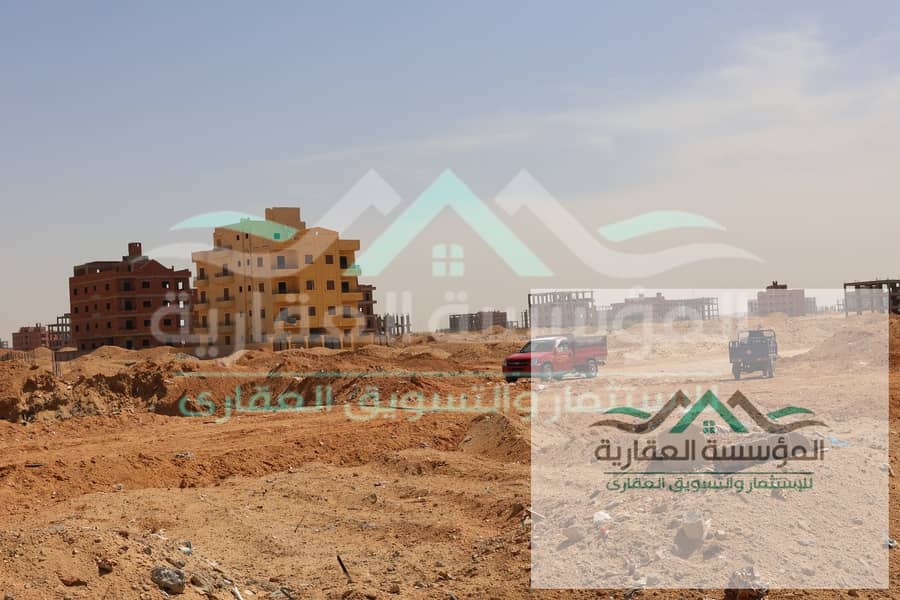 Land of 630 square meters for sale in October on Wahat Road - Widok 2