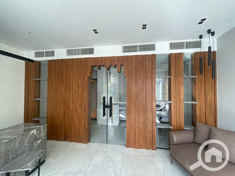 Furnished office for rent in Park Street Sheikh Zayed with plaza view - Vista 6