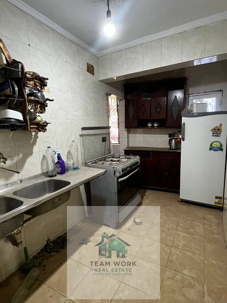 Furnished apartment for rent: 3-bedroom apartment at a bargain price in the heart of the First District, air-conditioned - Ansicht 5