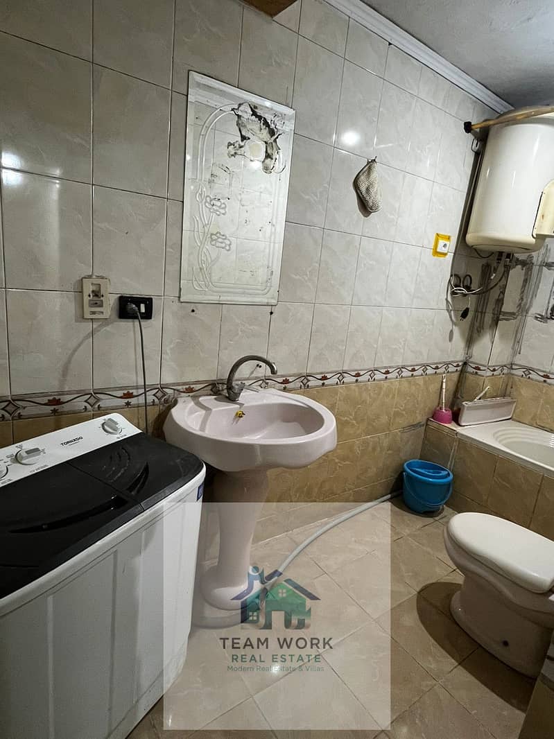 Furnished apartment for rent: 3-bedroom apartment at a bargain price in the heart of the First District, air-conditioned - Mehr