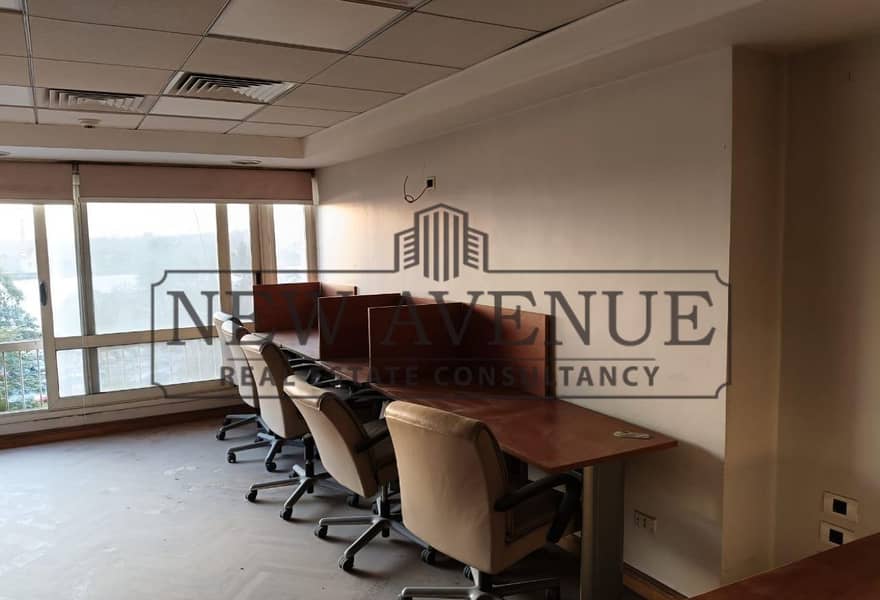 Office For Sale Fully Finished in Maadi Direct Nile View - Widok 4