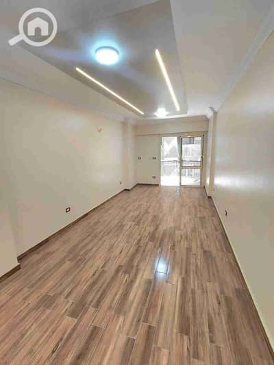 فلیٹ 3 غرف نوم للبيع في ميامي، الإسكندرية - 1000650819. jpg