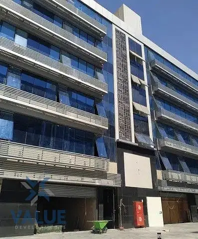 Clinic for sale, 47 sq m, in the largest medical mall in Nasr City. Ultra super deluxe finishing. Located on Abu Dawood Al-Zahiri Street. Immediate oc
