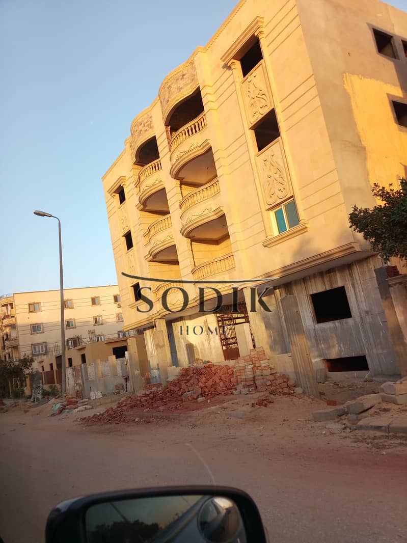 Own an apartment just a few blocks from City Club and the International School, close to all services and malls. Installments available. – pohled 2